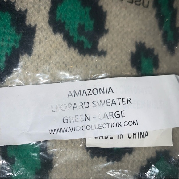 VICI Amazonia Green Leopard Print Sweater large New with tags - Picture 8 of 11